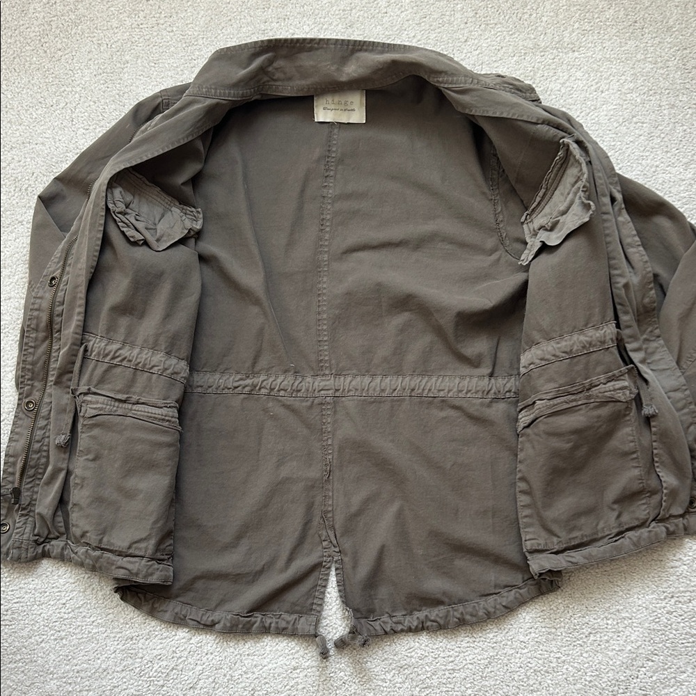 Women’s Hinge Utility Jacket in Brown, Size M - Picture 5 of 10